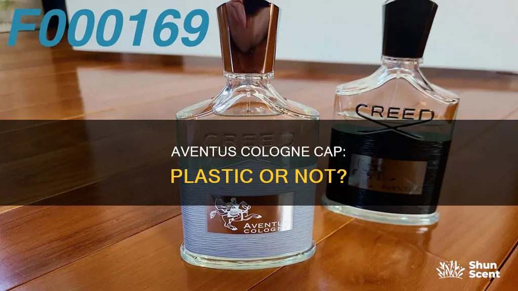 does aventus cologne have a plastic cap