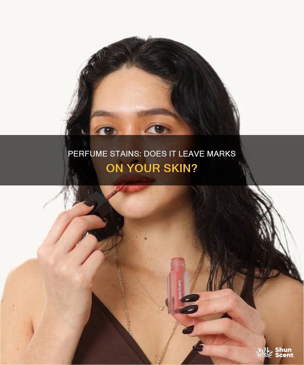 does perfume stain your skin