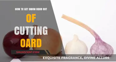 Banish Onion Odor: Effective Tips for Your Cutting Board