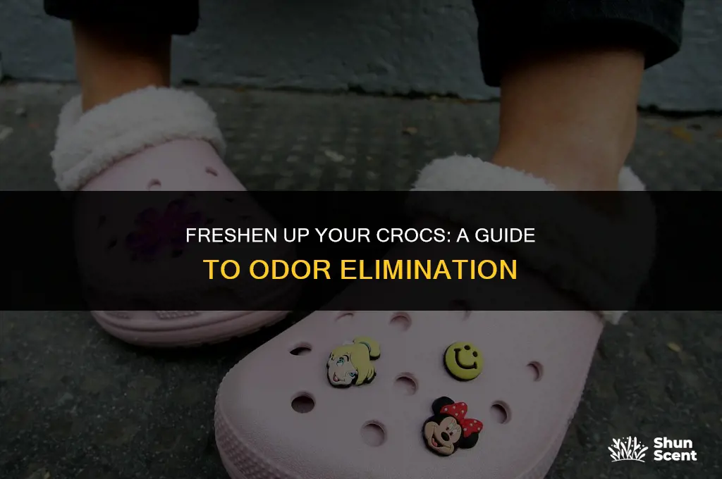how to get the odor out of crocs