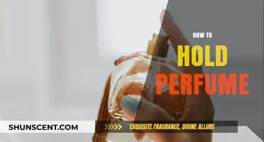 The Perfect Spritz: How to Hold Your Perfume
