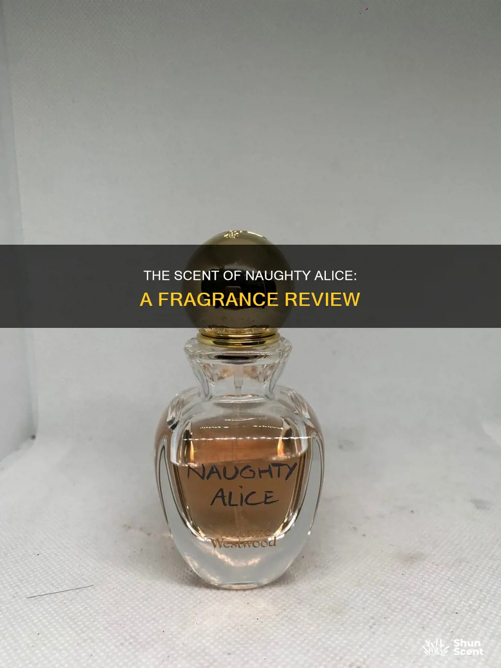 what does naughty alice perfume smell like