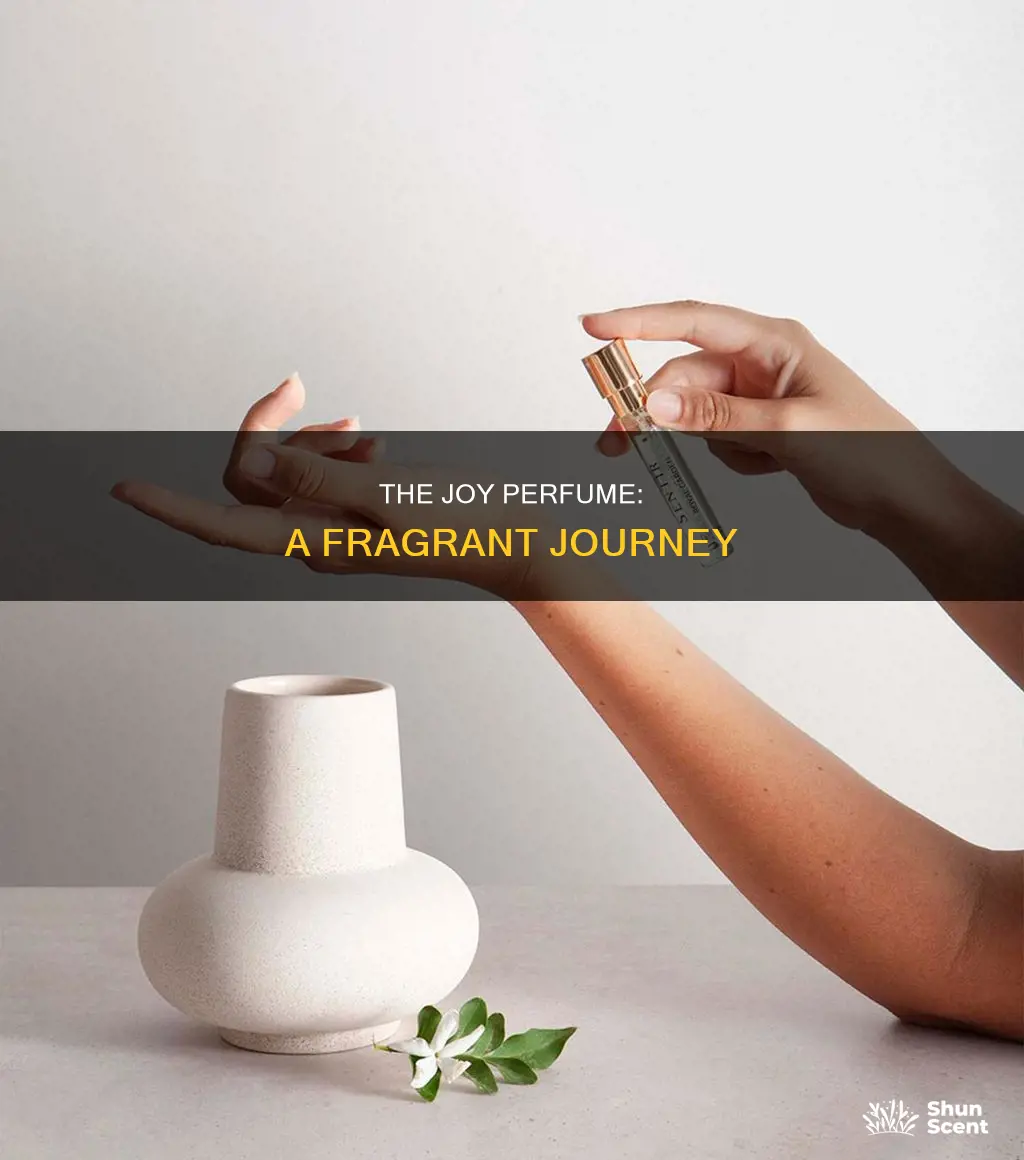 what does the perfum joy smell like