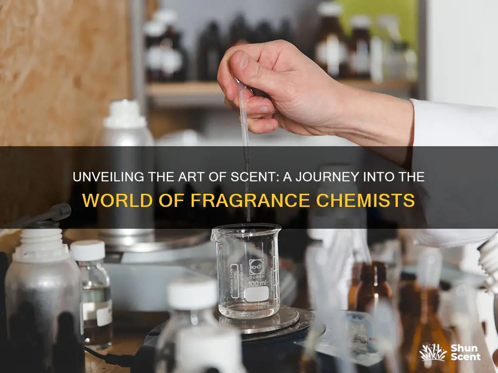 what is a fragrance chemist