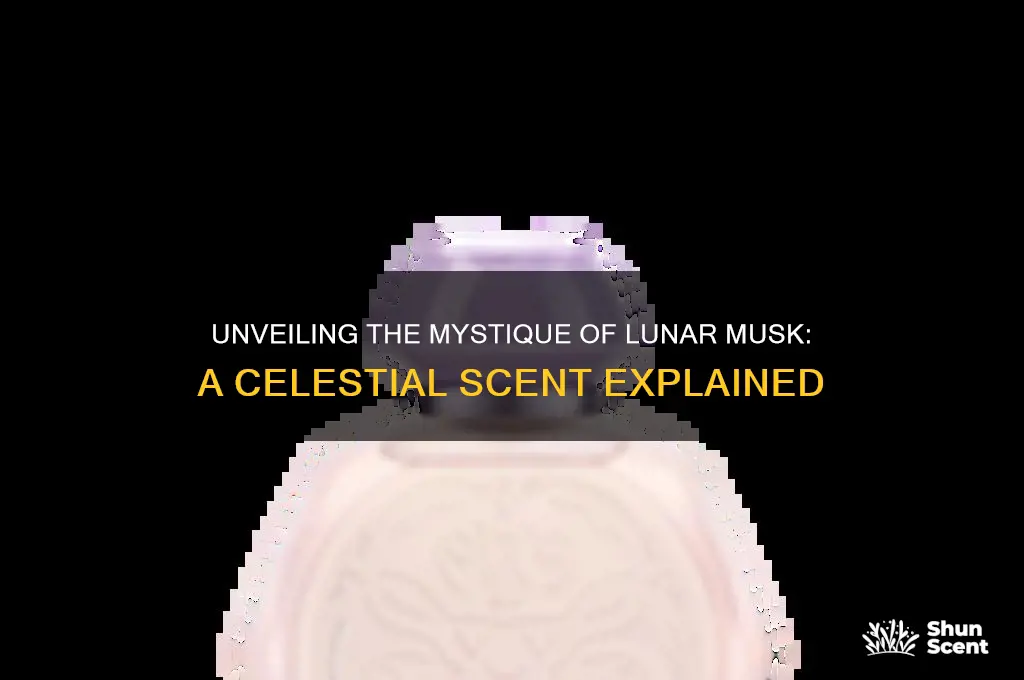 what is lunar musk scent