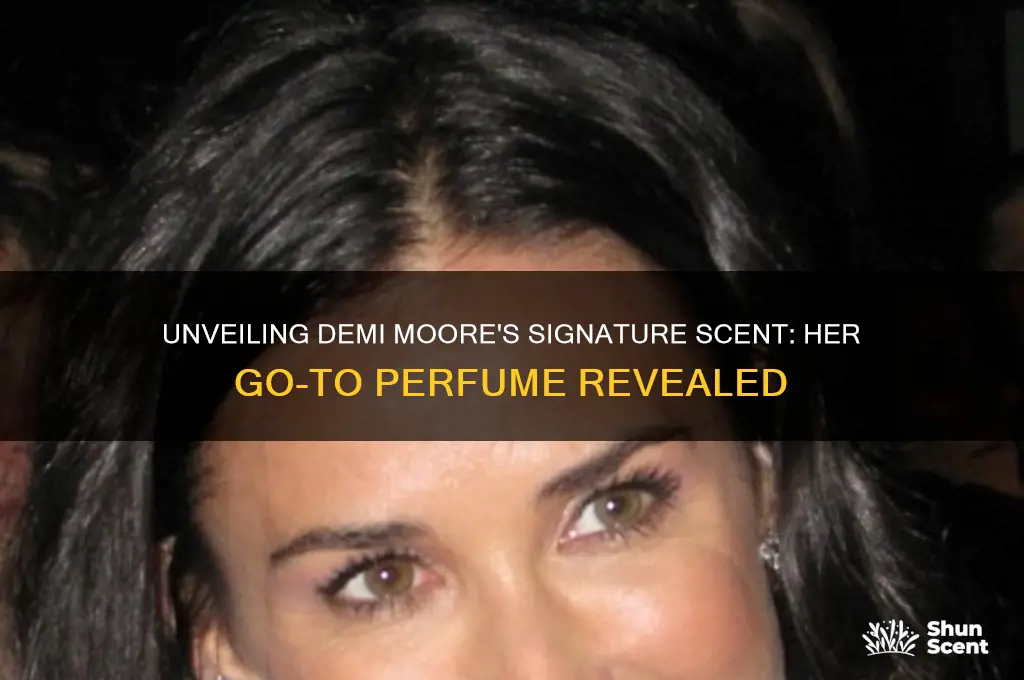 what perfume does demi moore wear