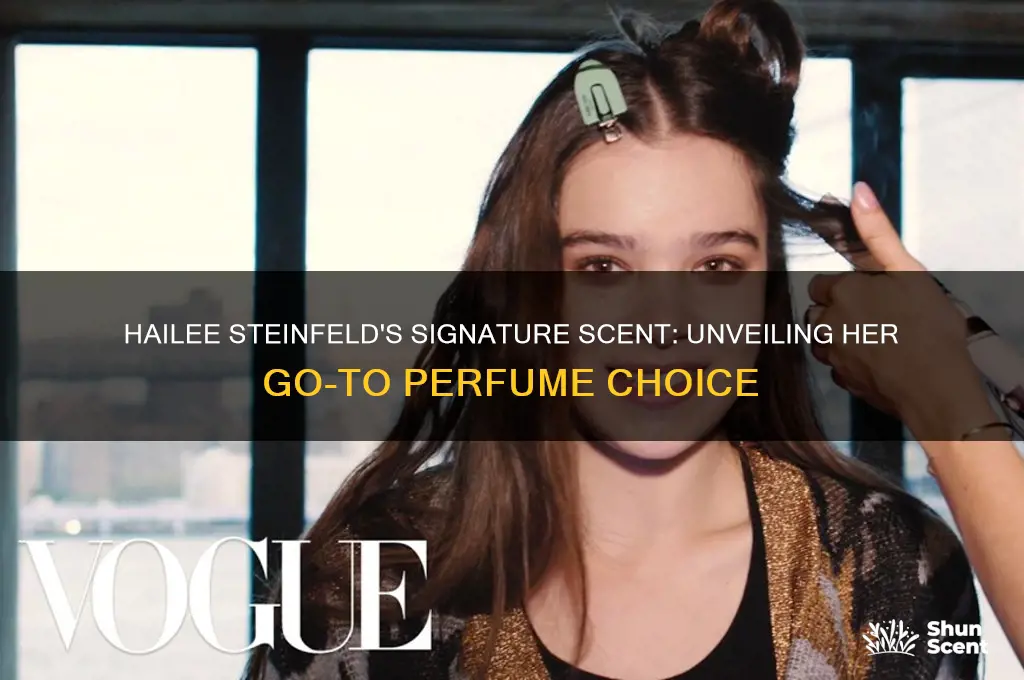 what perfume does hailee steinfeld use