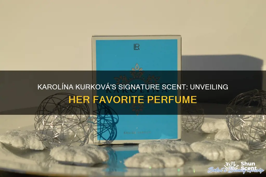 what perfume does karolína kurková wear