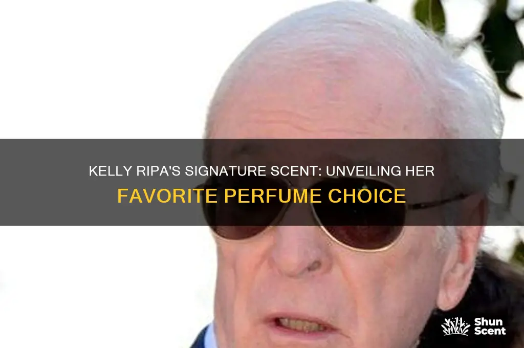 what perfume does kelly ripa wear