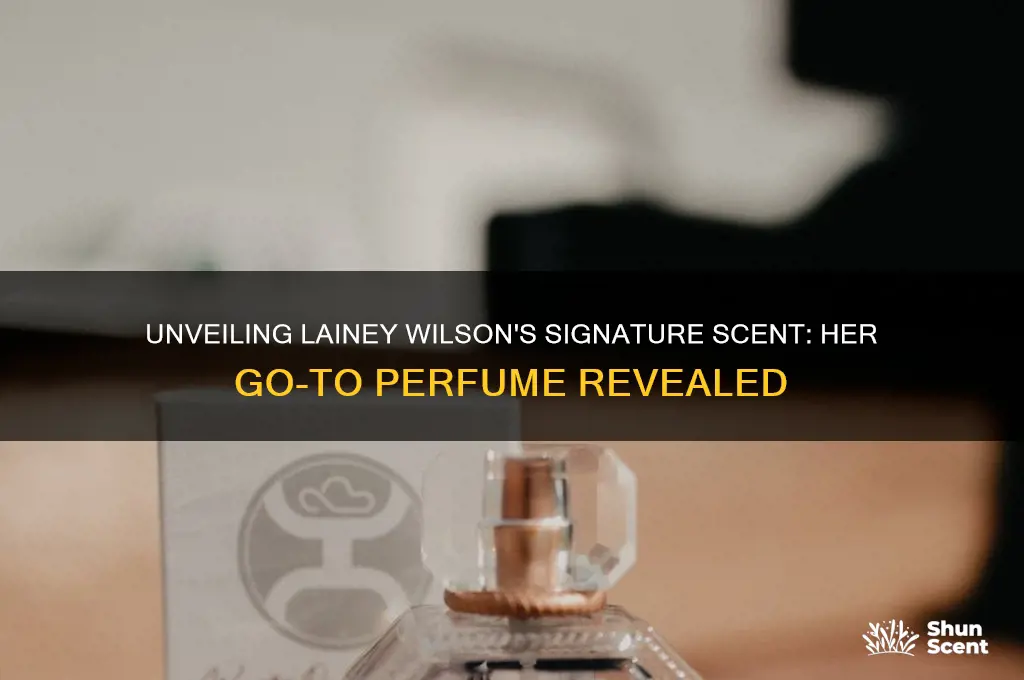 what perfume does lainey wilson wear