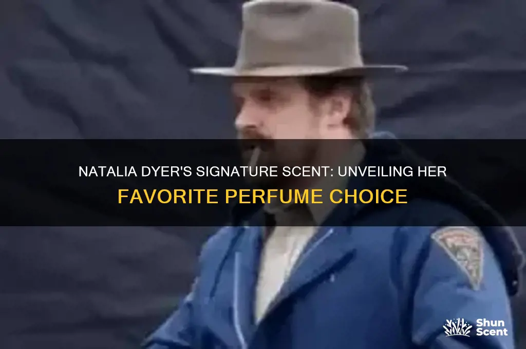 what perfume does natalia dyer wear