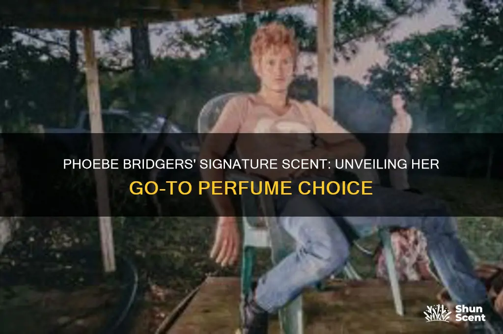 what perfume does phoebe bridgers use
