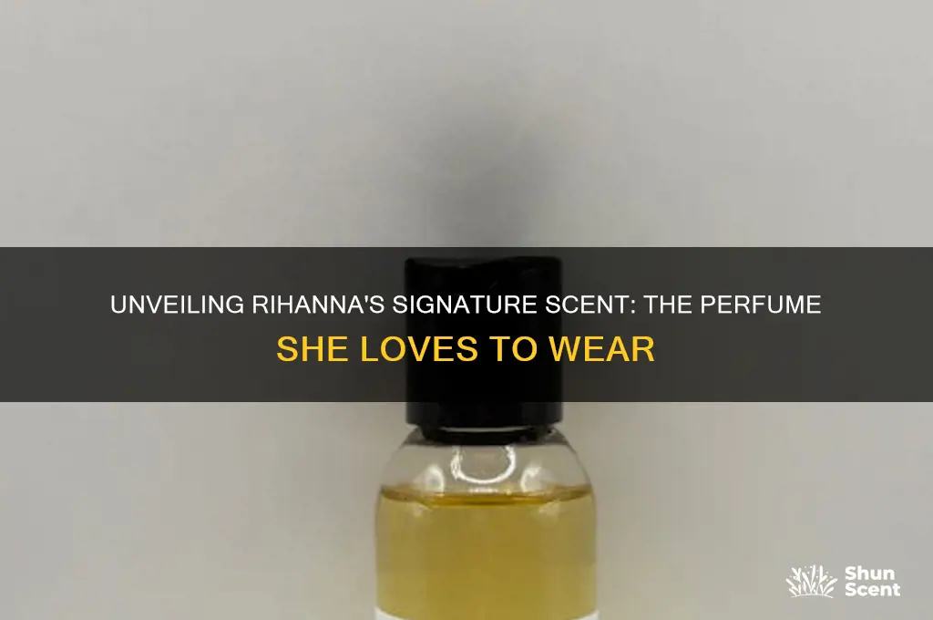what perfume does rhiana use