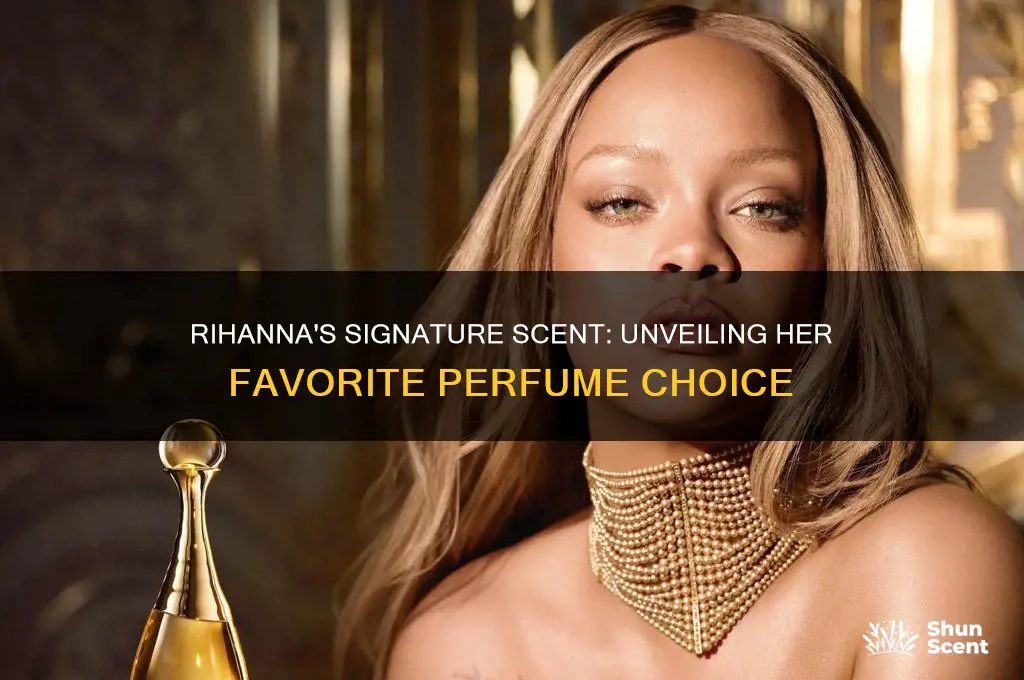 what perfume does rihana use