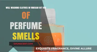 How to Remove Perfume Scents with Vinegar